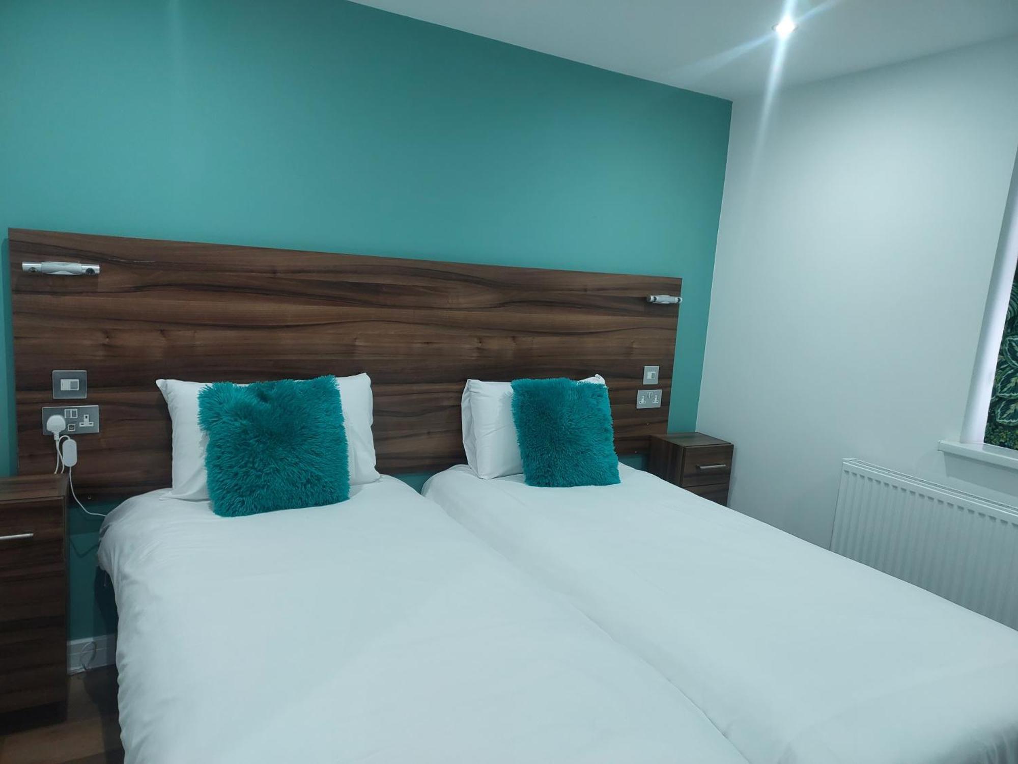Heathrow-Windsor Guest House 斯劳 外观 照片
