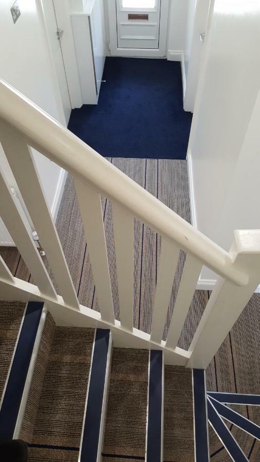 Heathrow-Windsor Guest House 斯劳 外观 照片