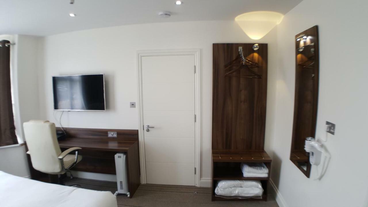 Heathrow-Windsor Guest House 斯劳 外观 照片