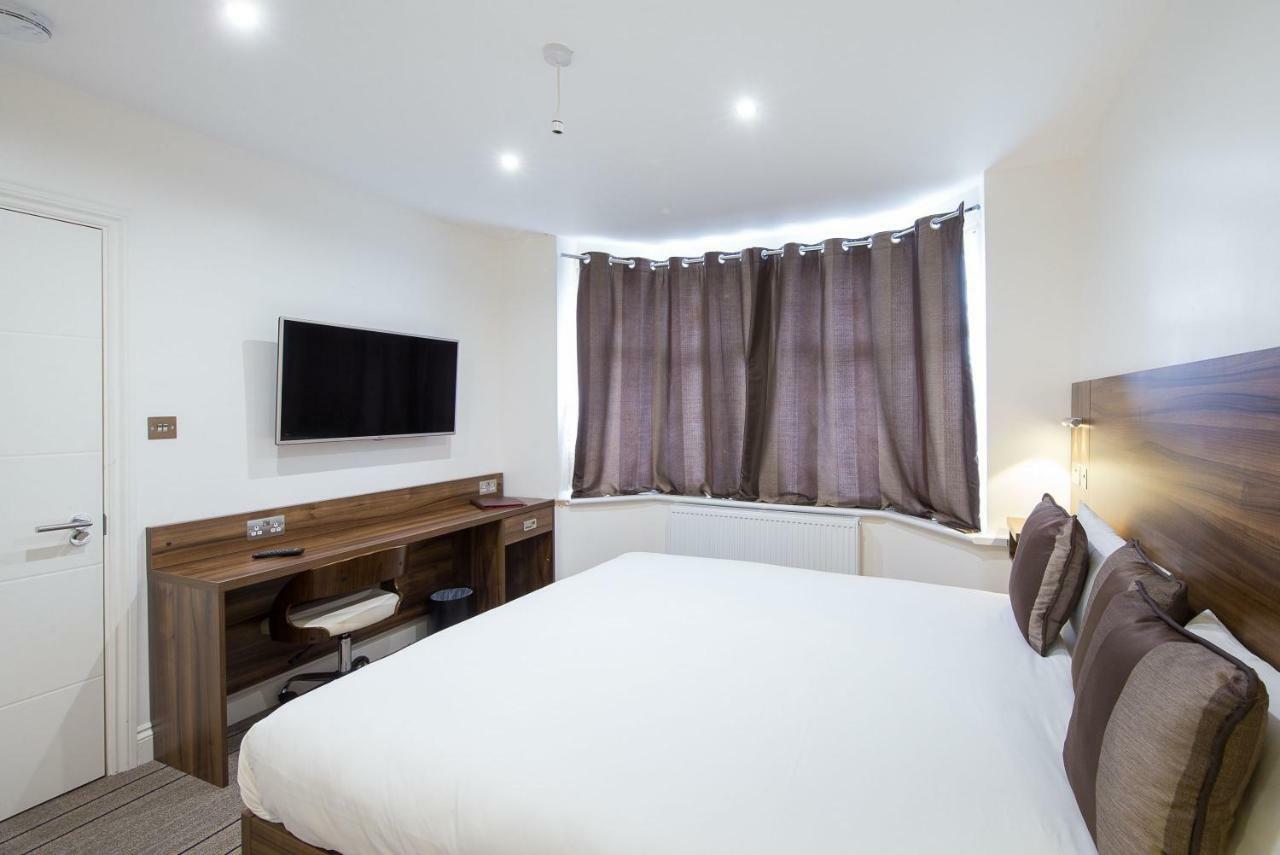 Heathrow-Windsor Guest House 斯劳 外观 照片