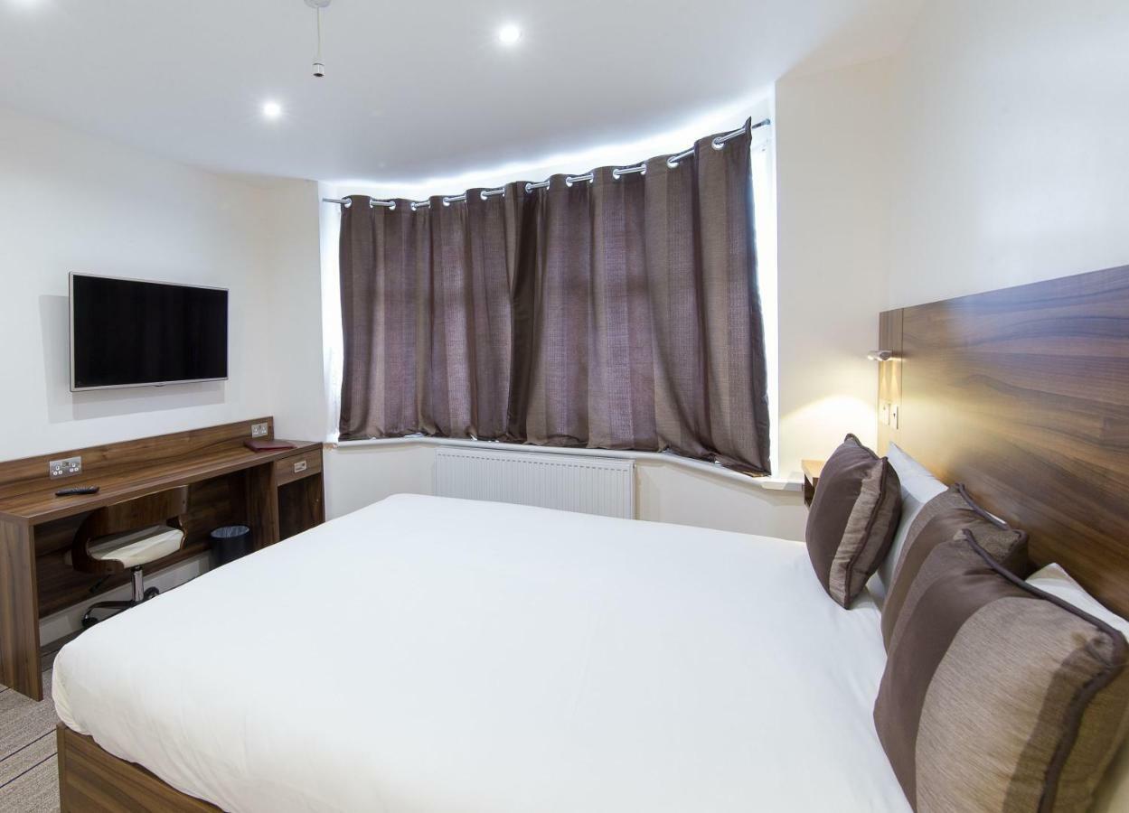 Heathrow-Windsor Guest House 斯劳 外观 照片