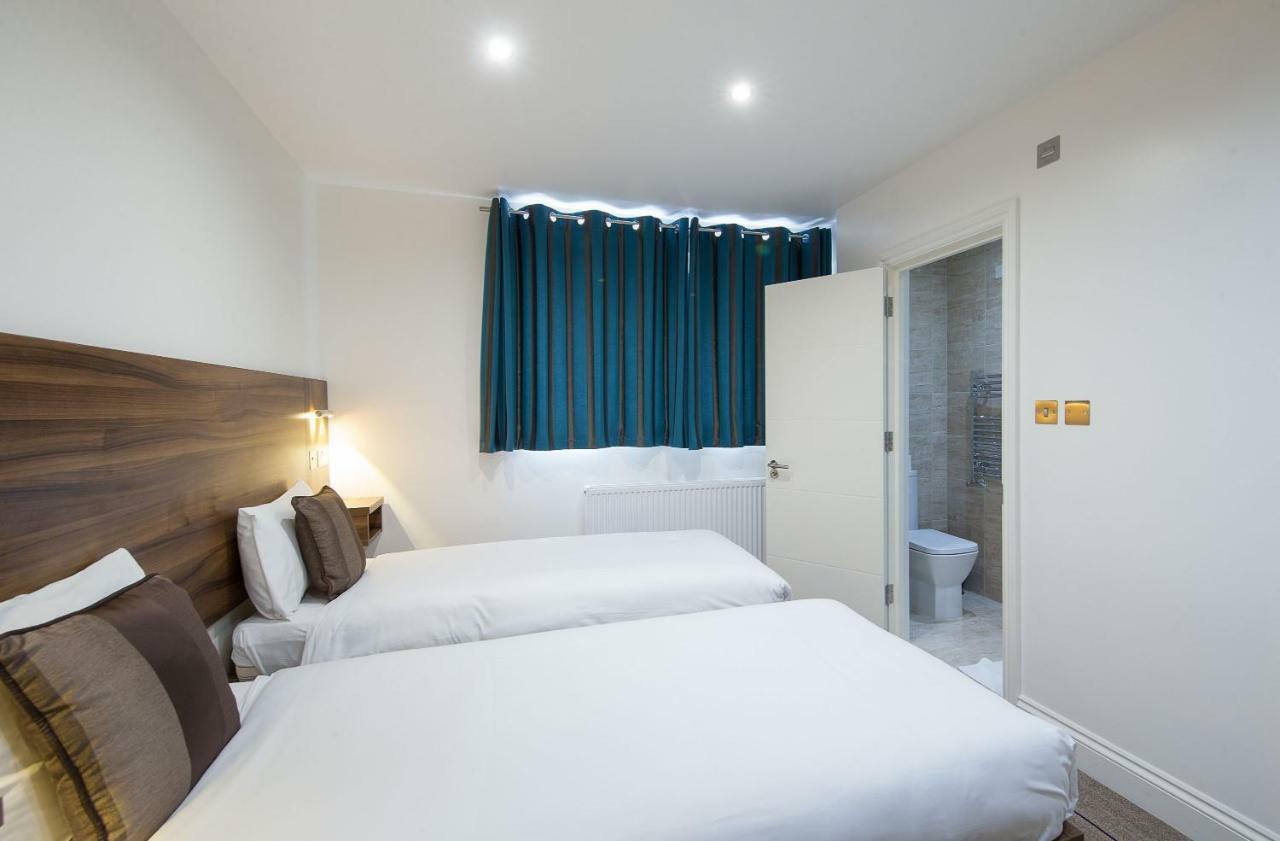 Heathrow-Windsor Guest House 斯劳 外观 照片
