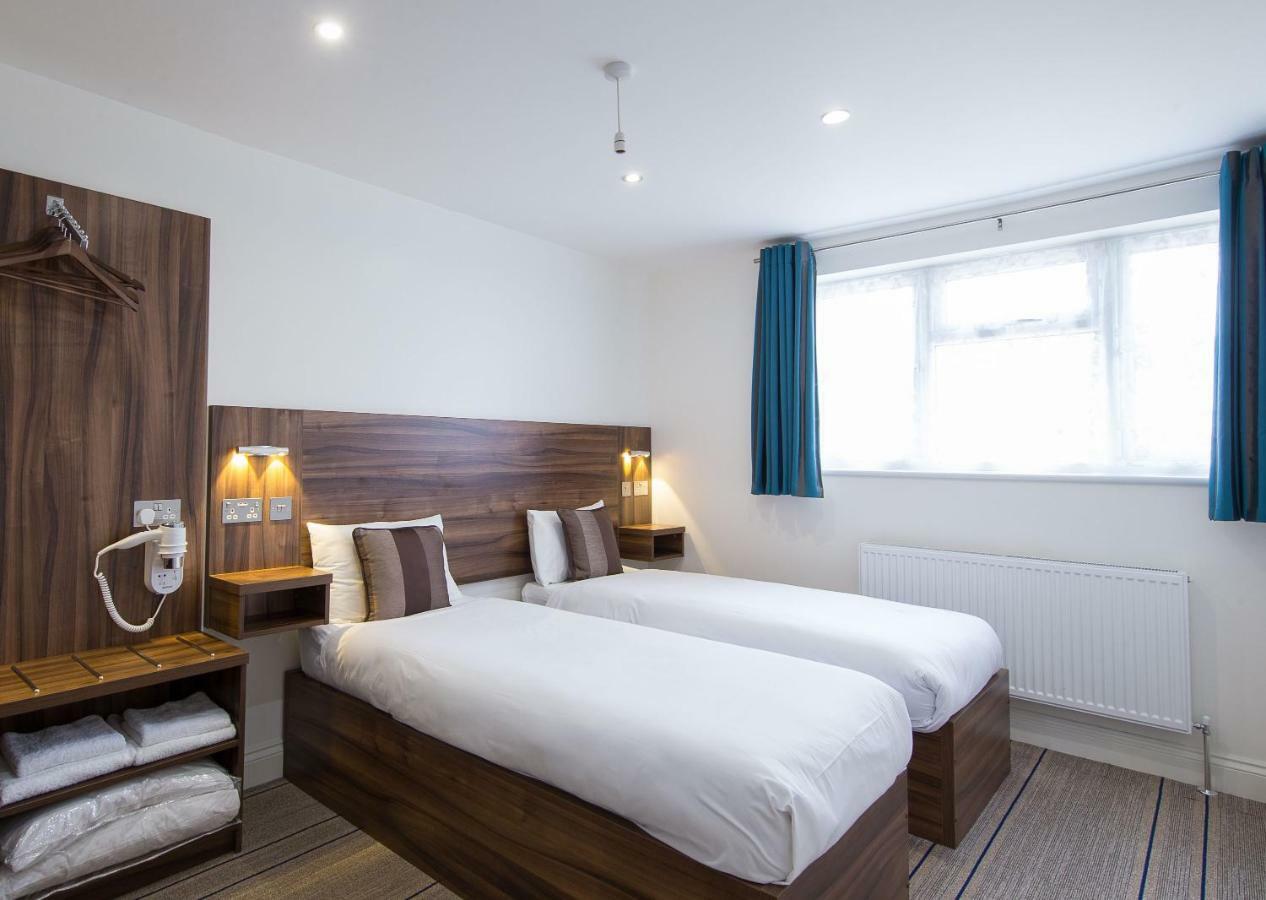 Heathrow-Windsor Guest House 斯劳 外观 照片
