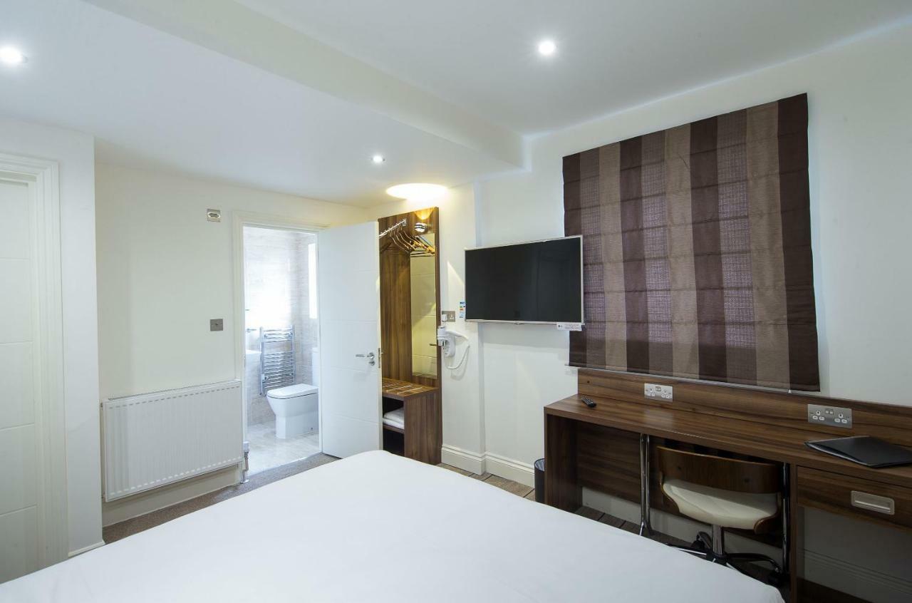 Heathrow-Windsor Guest House 斯劳 外观 照片