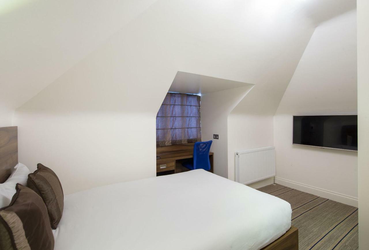 Heathrow-Windsor Guest House 斯劳 外观 照片