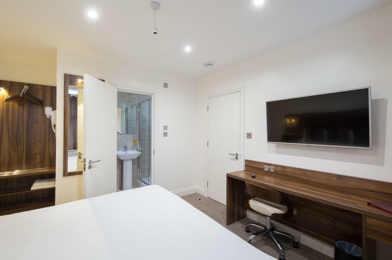 Heathrow-Windsor Guest House 斯劳 外观 照片