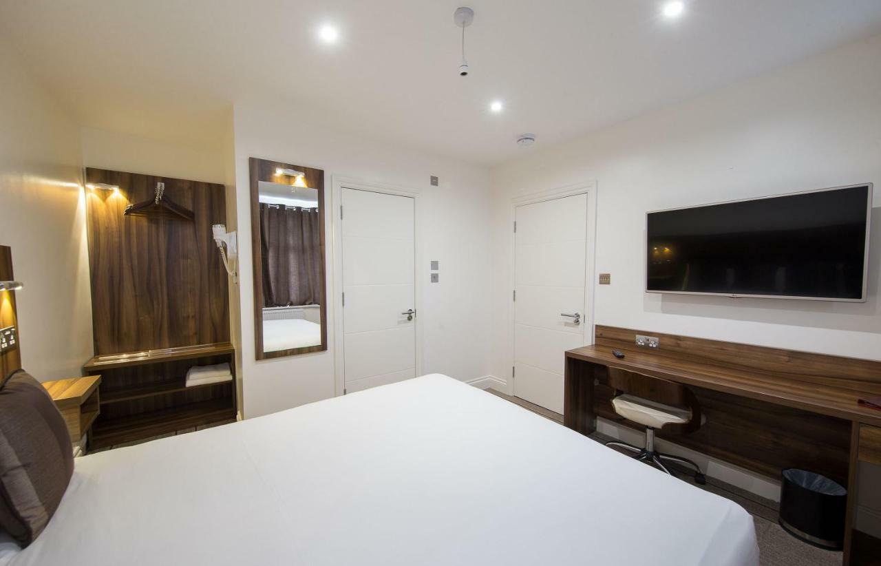 Heathrow-Windsor Guest House 斯劳 外观 照片
